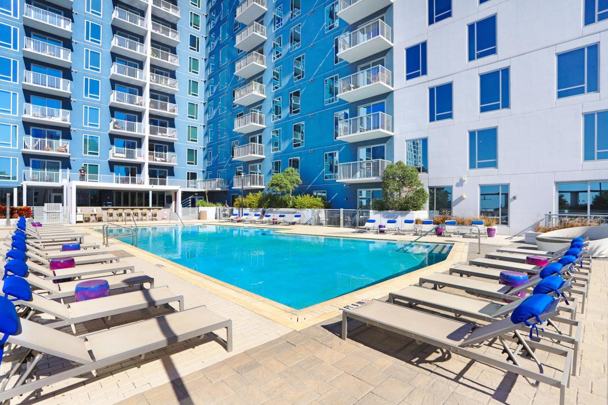 شقة Downtown Tampa Gem 1-Bd W/Pool, Gym, & Sky Lounge المظهر الخارجي الصورة