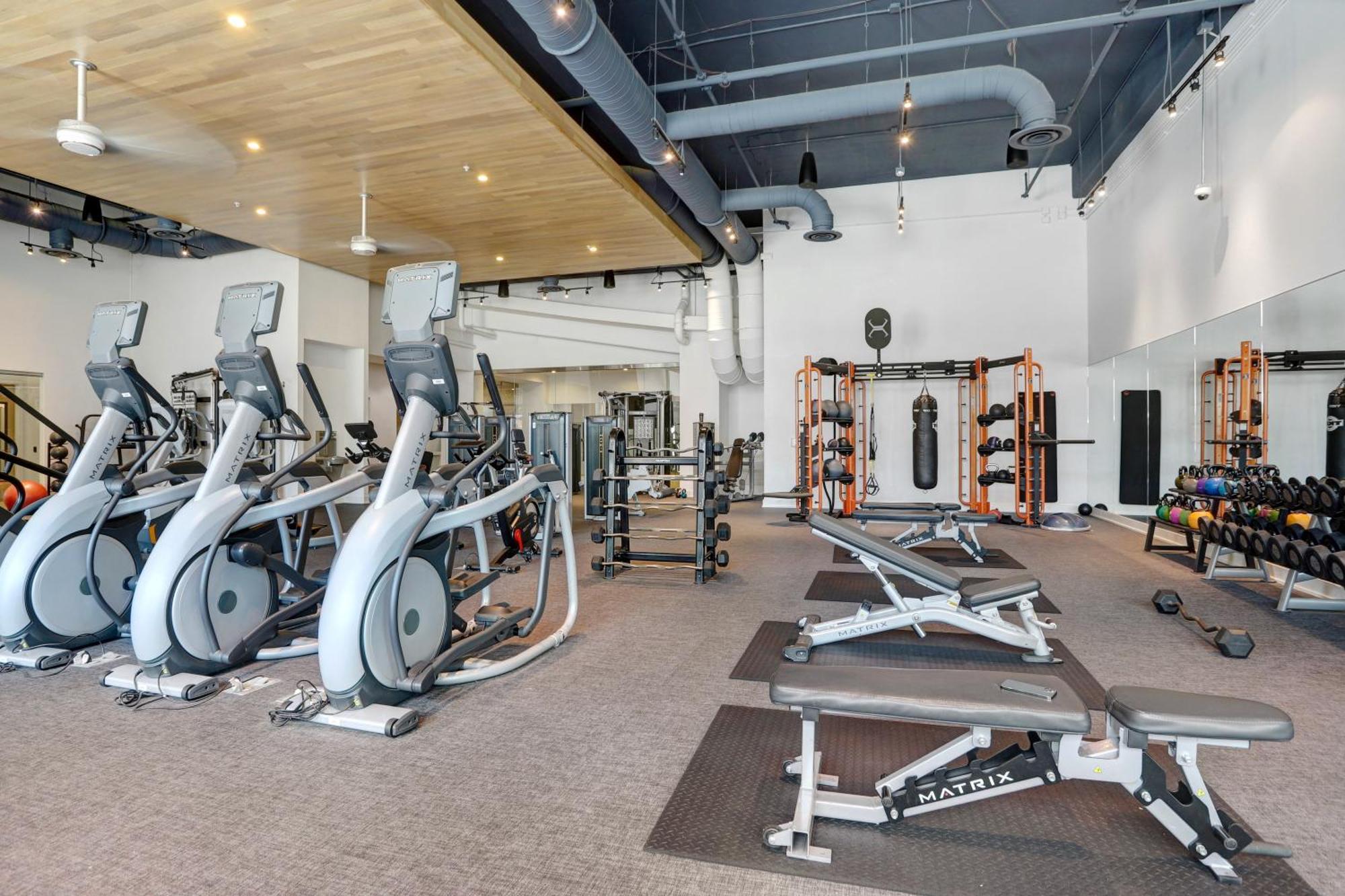 شقة Downtown Tampa Gem 1-Bd W/Pool, Gym, & Sky Lounge المظهر الخارجي الصورة